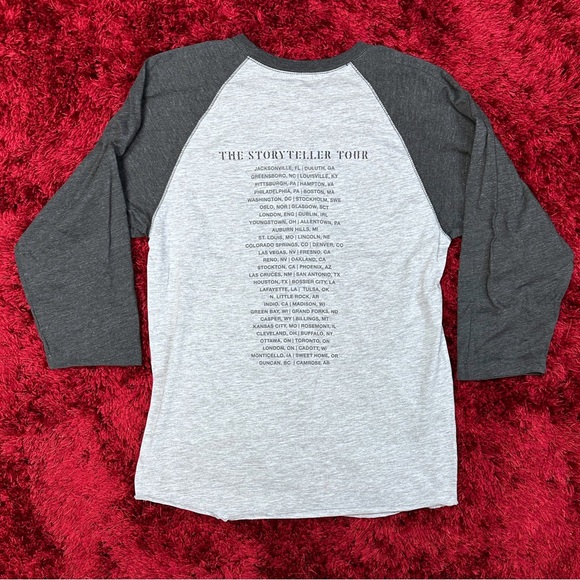 Carrie Underwood Story Teller World Tour 3/4 Sleeve Tee Grey Black Medium - Picture 2 of 6